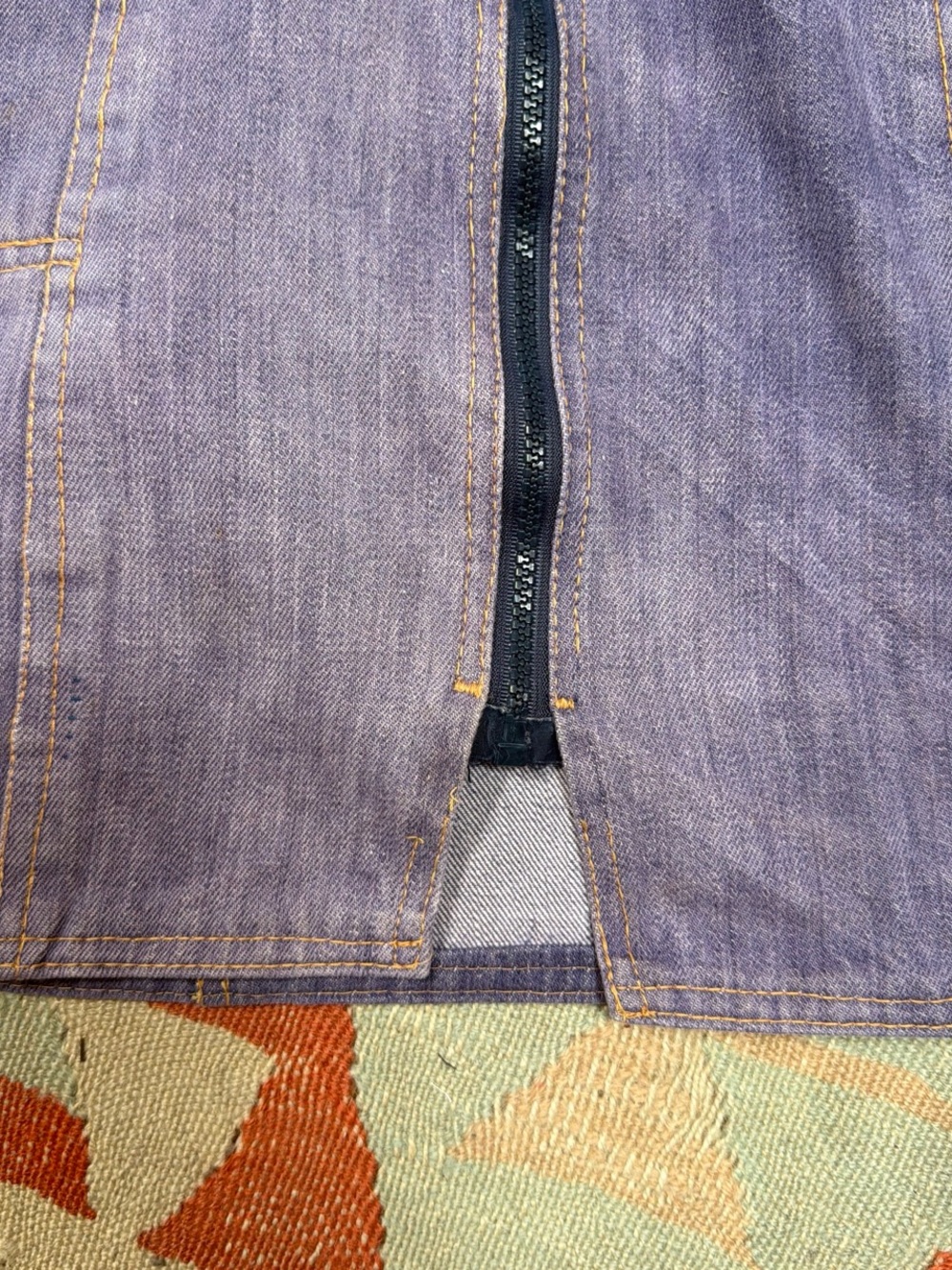 1970s Vintage Lavender Denim Mini Skirt with Front Zipper - Picture 4 of 5